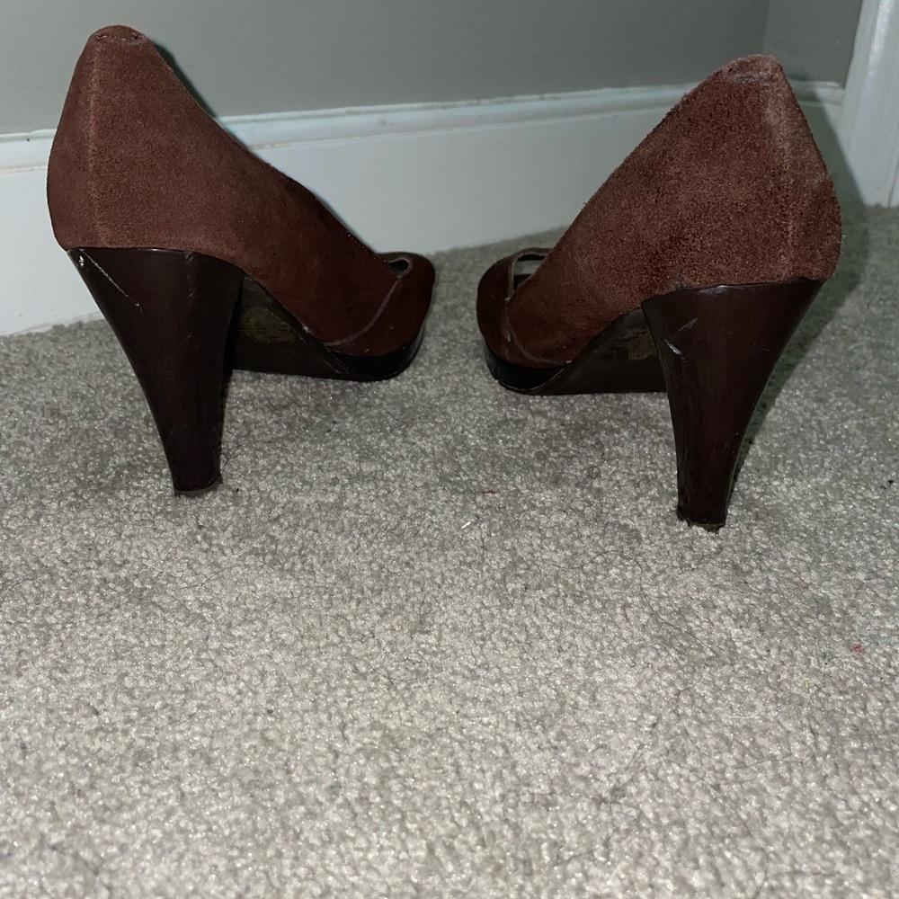 Heels - Picture 3 of 3